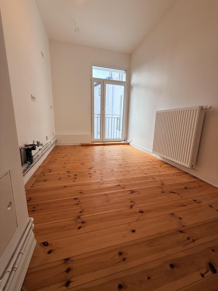 Charmante Altbauwohnung neu interpretiert – 3 Zimmer, Aufzug & hochwertiger Sanierungsstandard – Bild 12