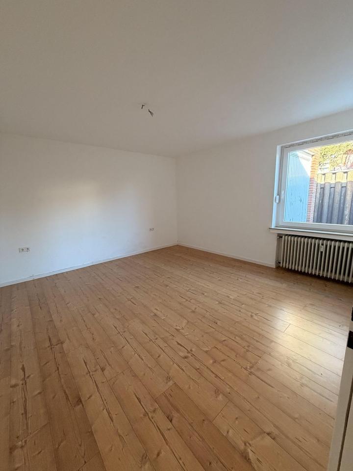 Gemütliche 3 Zimmer Wohnung mit Garten! – Bild 3