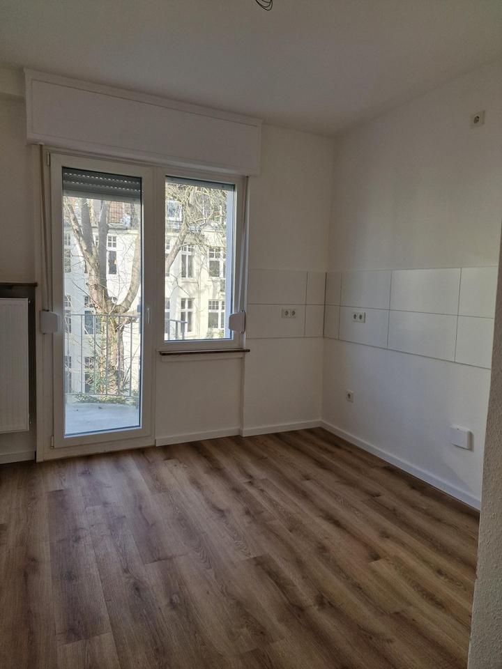 Großzügige 5-Zimmer-Wohnung in der ruhigen Arndtstraße im beliebten Kaiserstraßenviertel – Bild 13