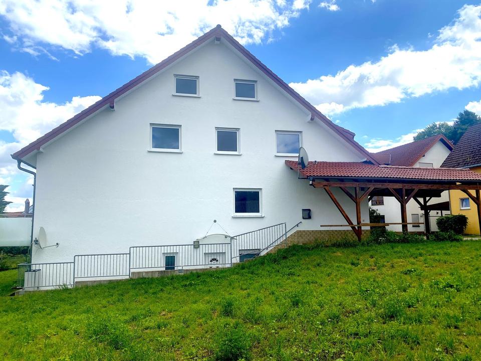 DHH ca. 170 qm Wohnfläche Balkon Carport Stellfläche Garten – Bild 2