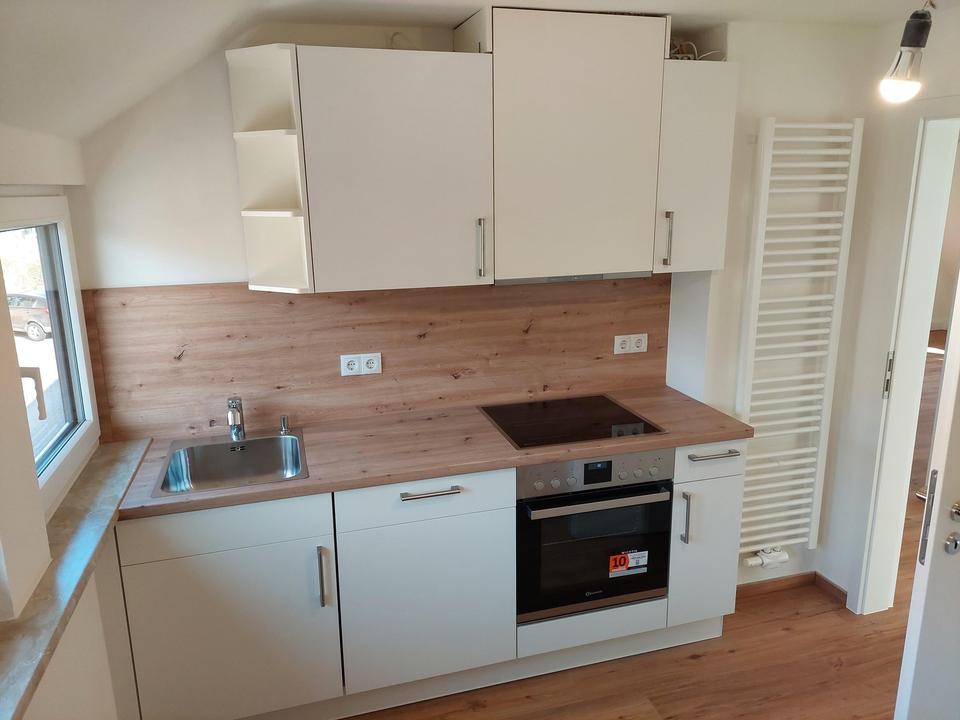 Helle kompl. renovierte 3-Zi.Wohnung mit neuer Einbauküche