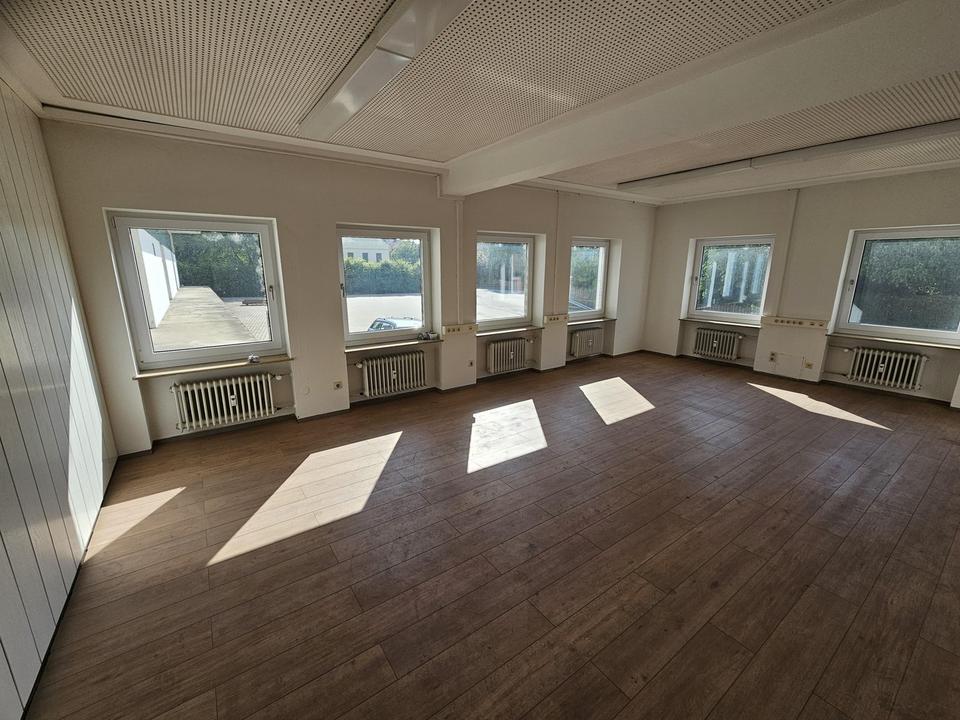 Lagerhalle mit einer Fläche bis 840m² + Büro/Wohnung möglich – Bild 13