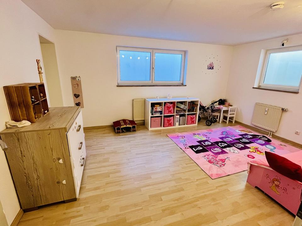 105 m² Wohn-/Nutzfläche – Gartenwohnung mit Sauna, 40 m² Hobbyraum & TG – Bild 12