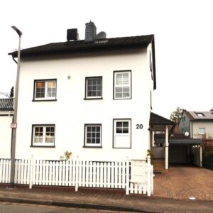 Freistehendes Zweifamilienhaus in zentraler Lage von Hattersheim-Okriftel