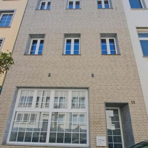 Komplett leerstehendes Mehrfamilienhaus in Innenstadtlage mit 288m² Wohnfläche