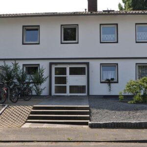 4 Zimmerwohnung mit ausgebautem Dachgeschoss incl. Garage in 4-Parteienhaus in Bonn-Lengsdorf