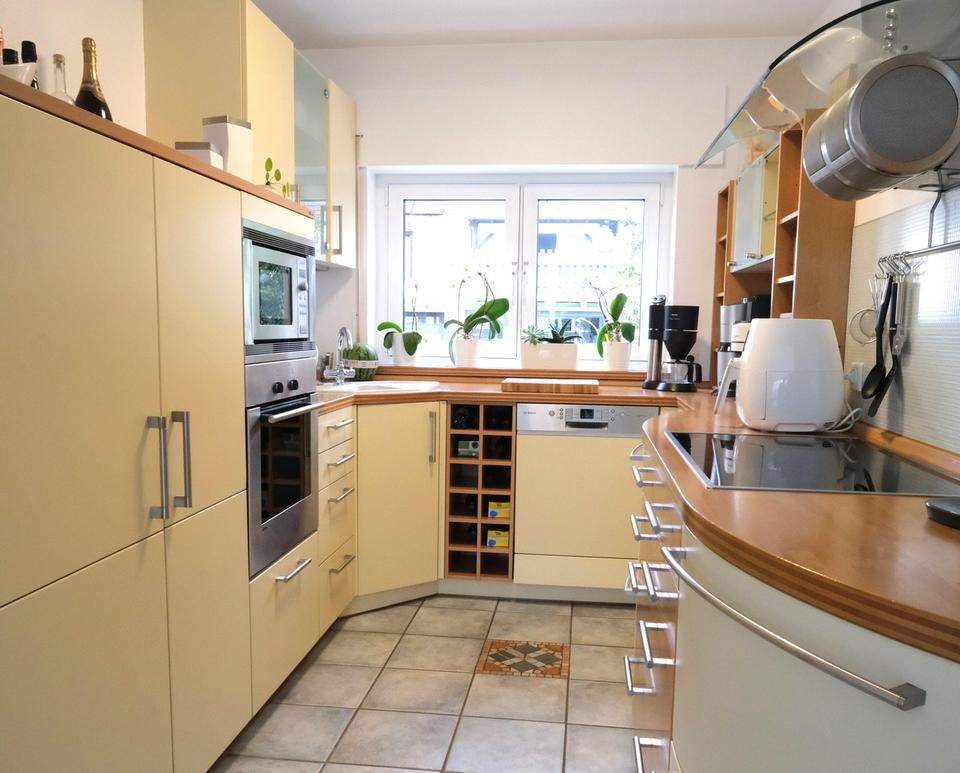 Lichterfülltes Haus mit modernem Wintergarten und traumhaftem Süd/Ost-Garten mit großer Terrasse – Bild 11