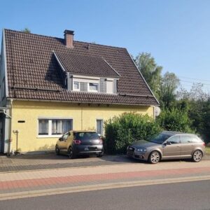 Einfamilienhaus Hilchenbach mit 5 Schlafzimmern und zusätzl. Baugrundstück