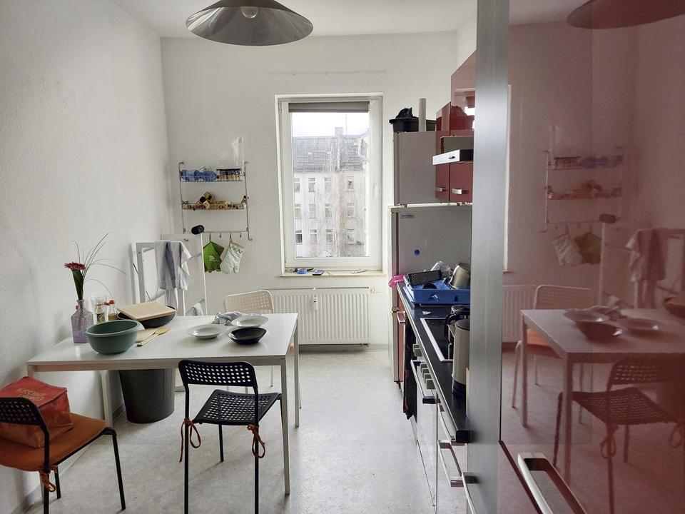 Sonniges, möbliertes Zimmer in 2er WG – Bild 5