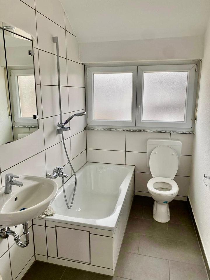 Helle 4 Zimmer DG-Wohnung in Stuttgart Ost – Bild 7