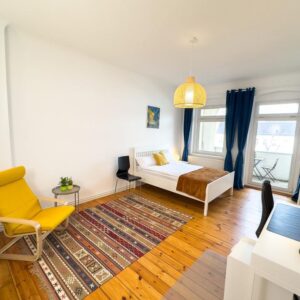 Zwei-Zimmer-Wohnung in Pankow-Süd (Verfügbar 1-24 Monate/WG geignet)