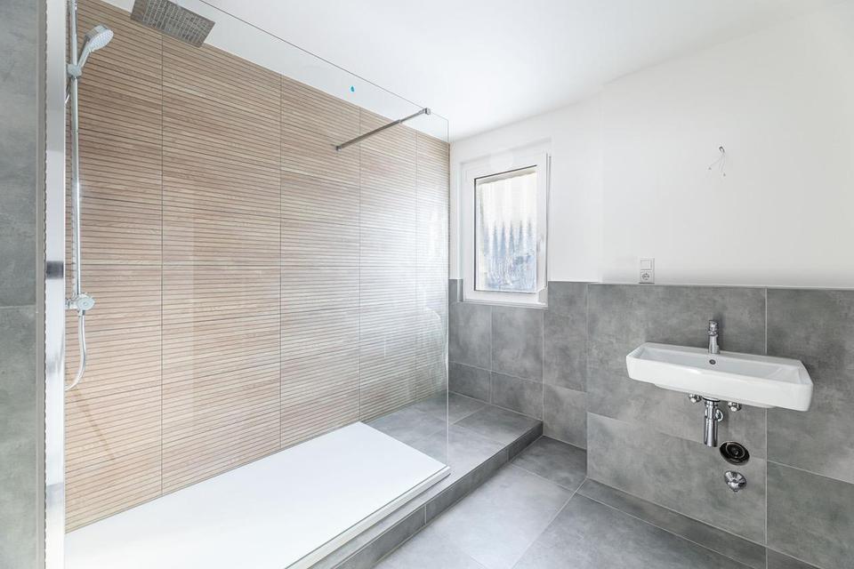 Wunderschöne neu sanierte Wohnung! – Bild 5