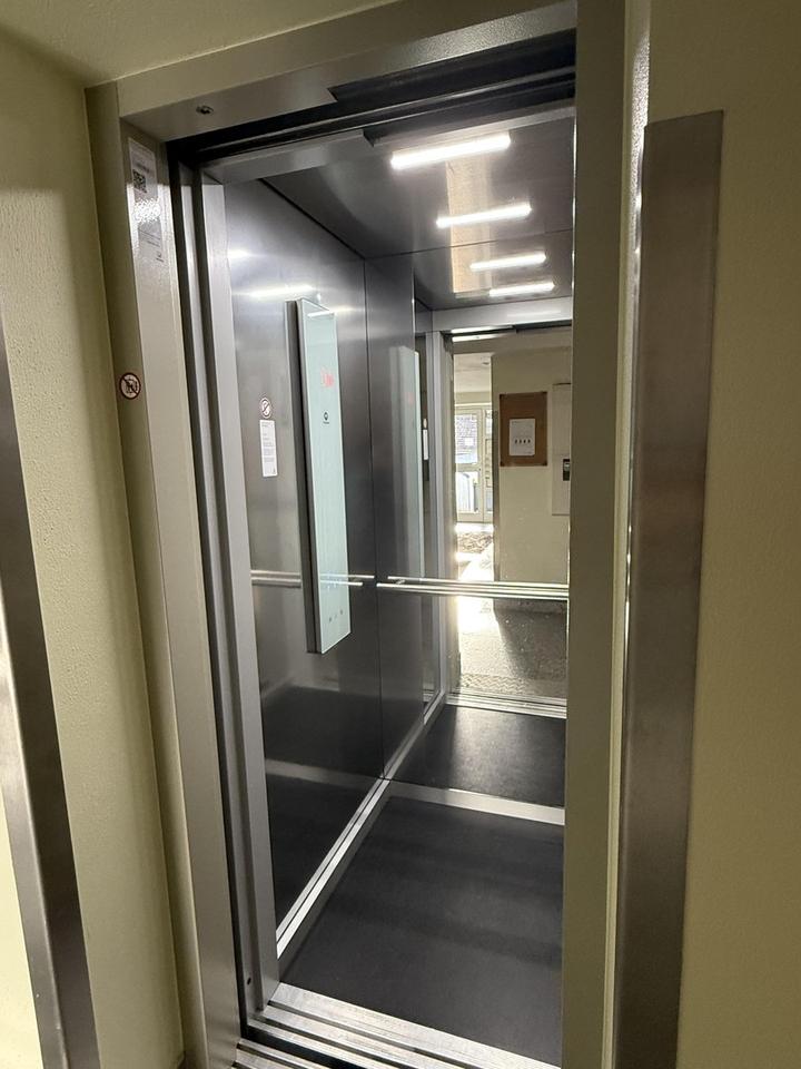 Sonnige 3ZKB beim Jung-Stilling KH, mit Aufzug, mit EBK, neues Bad gepl., elektr. Garage, renov. – Bild 3