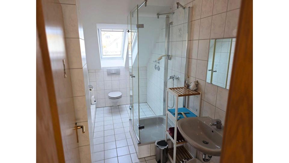 Weintor-Unicorn: 102m² Panorama | Haus-Charakter | 2 Bäder + Balkone | 66cm Wand | Garage – Bild 19