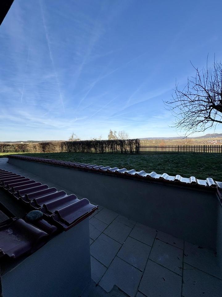 3-Zimmer-Souterrainwohnung mit Küche in Ermreus – Bild 2