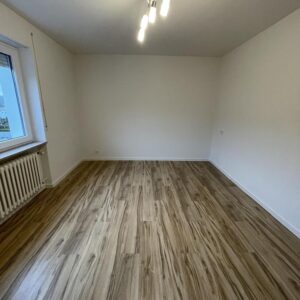 Renovierte 3-Zimmer-Wohnung (ca. 69 m²) im 1.OG – ideal für Singles/Paare