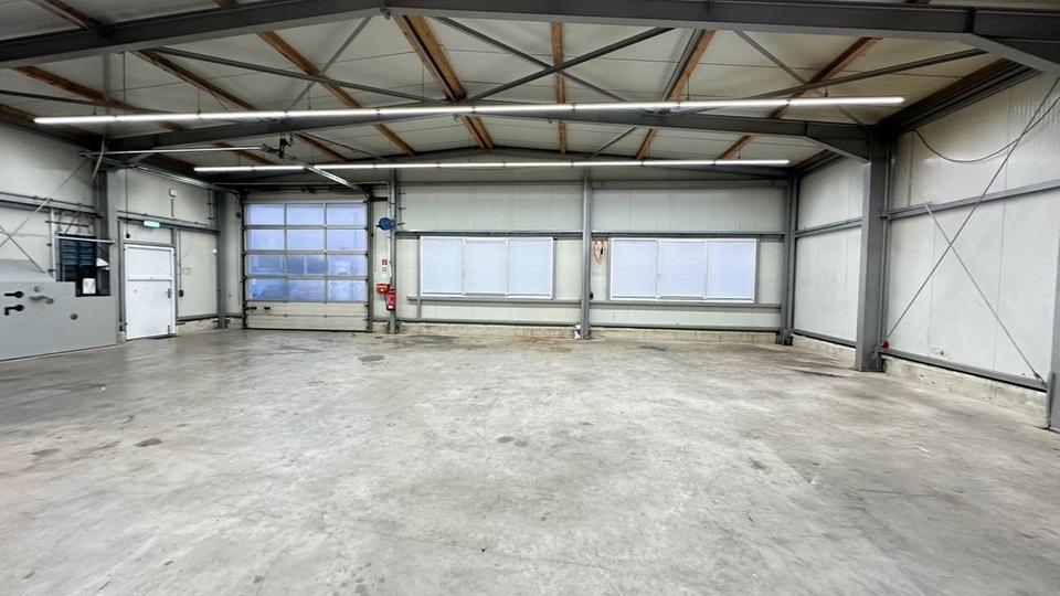 Stahlhalle mit Fussbodenheizung zu vermieten – Bild 6