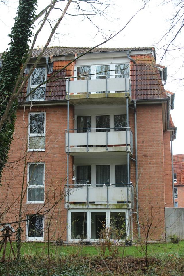 Top geschnittene Dachgeschosswohnung mit Balkon und Stellplatz direkt am Oldenburger Stadtpark – Bild 3