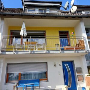 Reihenmittelhaus / Niedrigenergiehaus mit einzigartigem Maintalblick