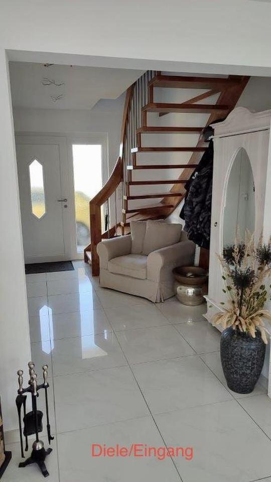 Stilvolles Einfamilienhaus nahe am Wasser und Wald – Bild 5