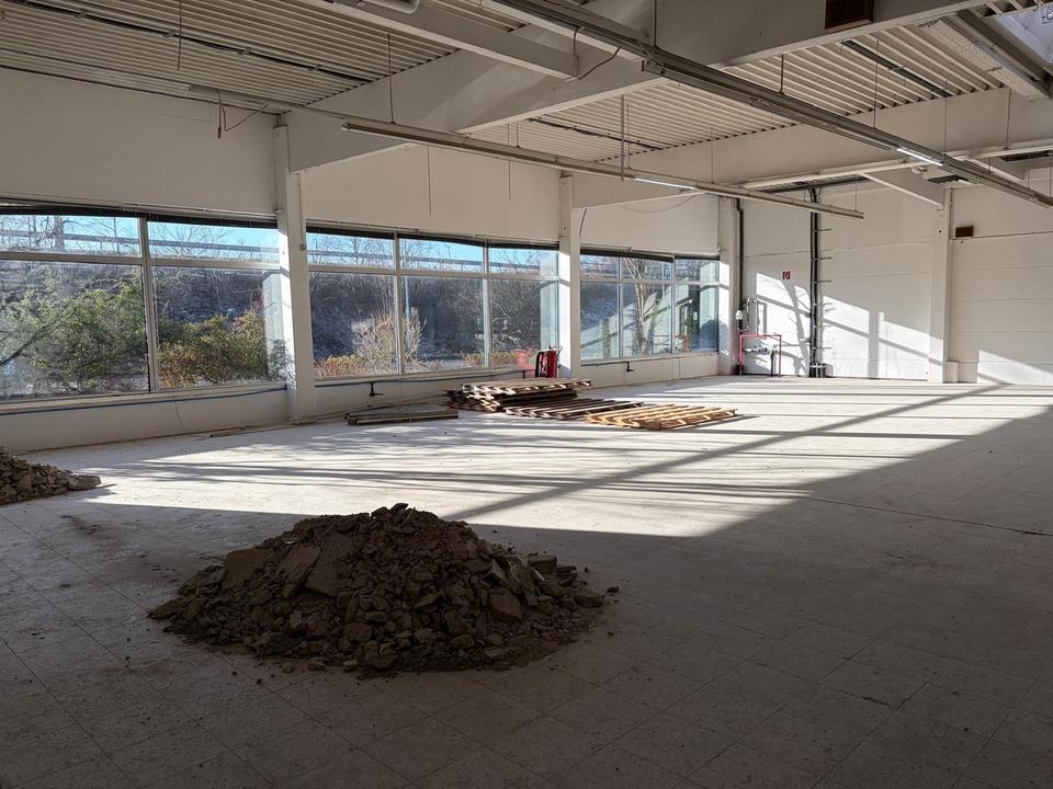 Lager-/Produktionshalle mit optimaler Erreichbarkeit (Kreuz B428/B65)