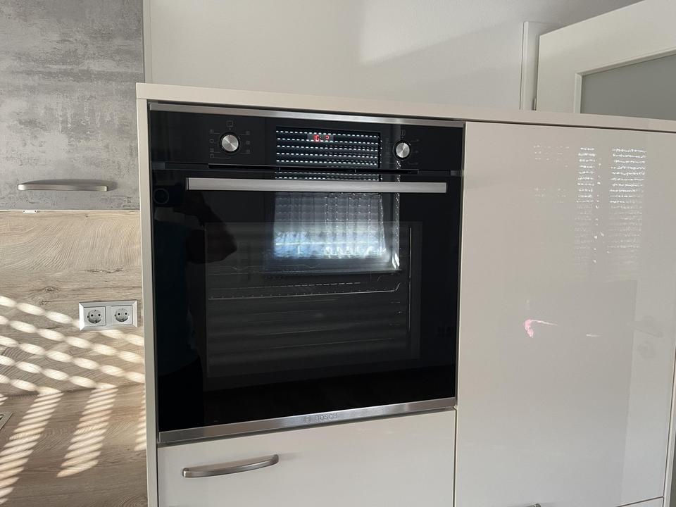 Traumhafte 2-Zimmer Wohnung barrierefrei mit Einbauküche und 2 Balkonen – Bild 16