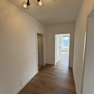 Einzugsbereite sanierte ETW, Balkon, Aufzug & Garage im Herzen von Siegen!