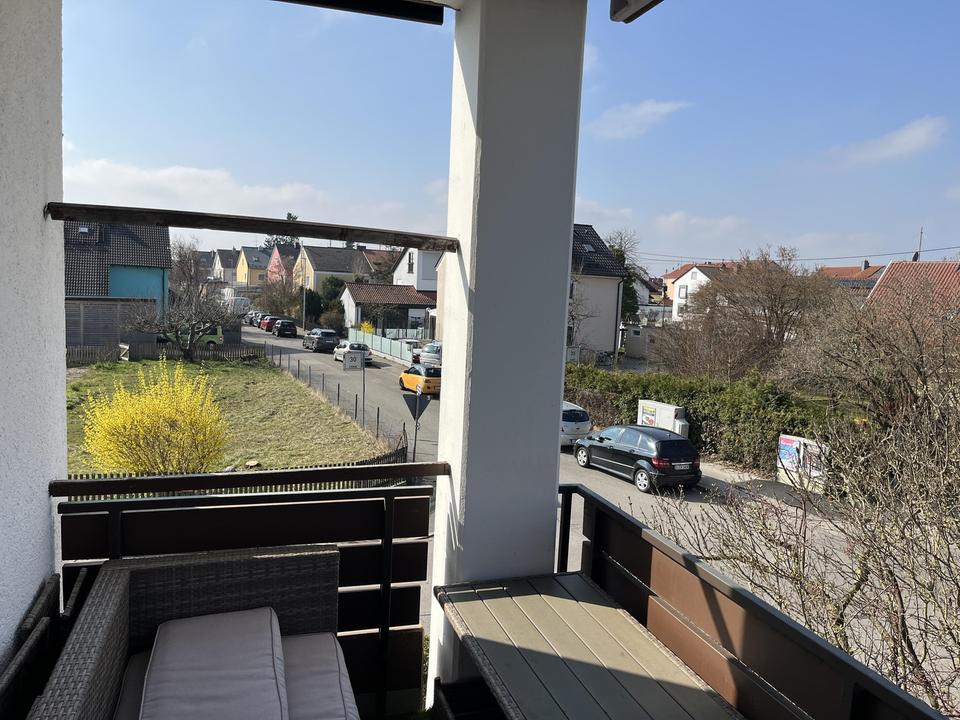 Traumhafte sonnige 3 Zimmer Wohnung in Königsbrunn – Bild 3