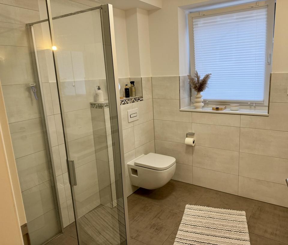 Moderne 2-Zimmer-Neubauwohnung mit Balkon & Tiefgarage in zentraler Lage von Pinneberg – Bild 7