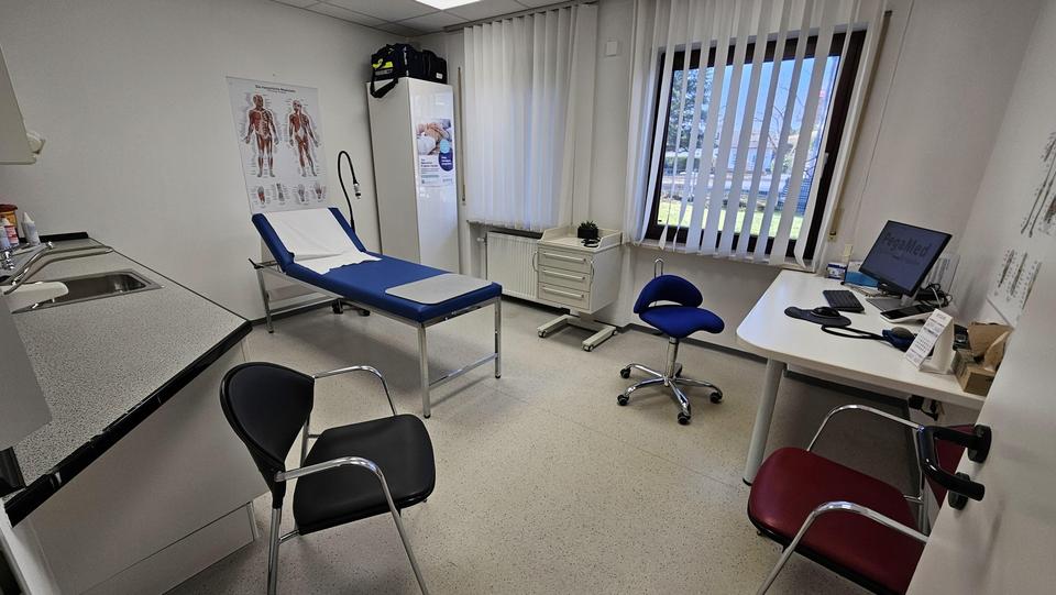 Praxis/Geschäftsräume im Erdgeschoss – Bild 8