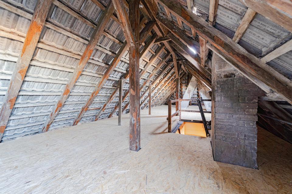 Charmante DG-Wohnung - renoviert, mit neuer EBK und separatem Speicher in Lübeck – Bild 7