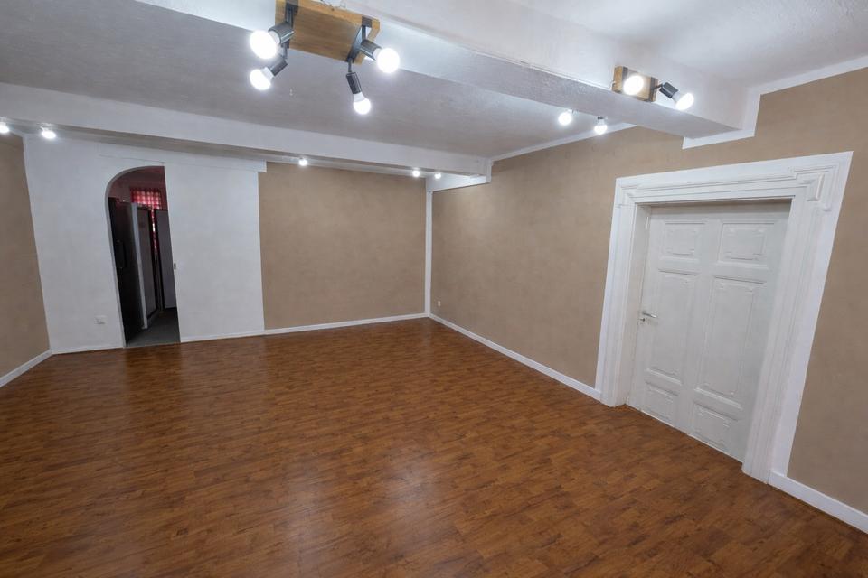 Repräsentativer Laden im Ohm-Geburtshaus – Gefragte Bestlage am Uni-Campus & kubic – Bild 2