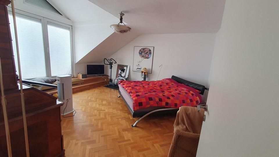 Große 5,5-Zi-Maisonette mit großer Südterrasse – ruhige Lage am Huthpark nahe Bornheim – Bild 5