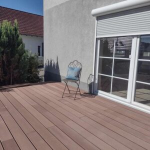 Sonnige Gartenwohnung mit eigenem Hauseingang – Erstbezug nach Vollsanierung!