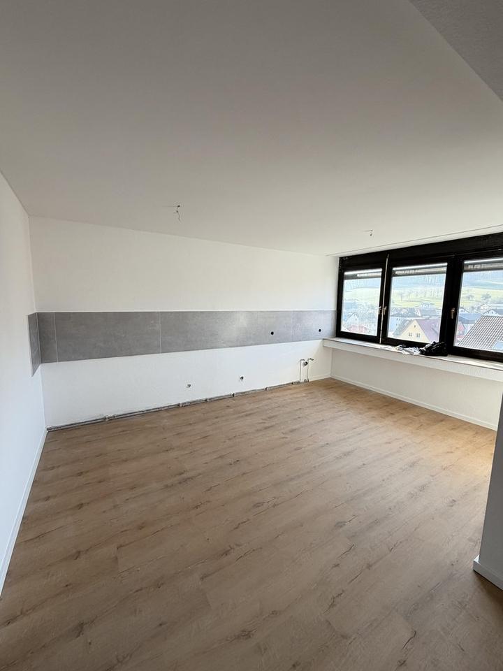 Charmante 3-Zimmer Wohnung mit Balkon - frisch renoviert – Bild 2