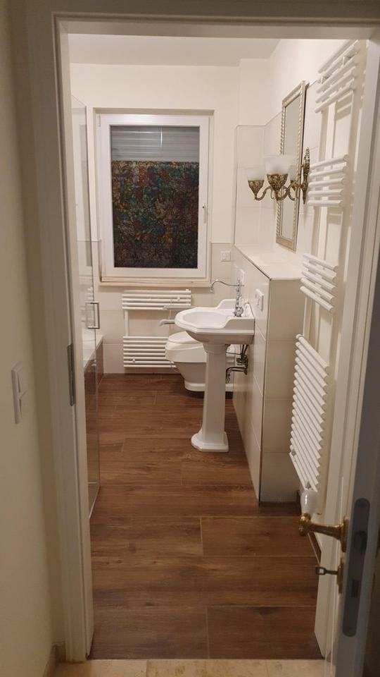 „Exklusive Erdgeschosswohnung mit 34 m² Wohnküche, Travertinboden & Terrasse – Neubau 2019 – Bild 4