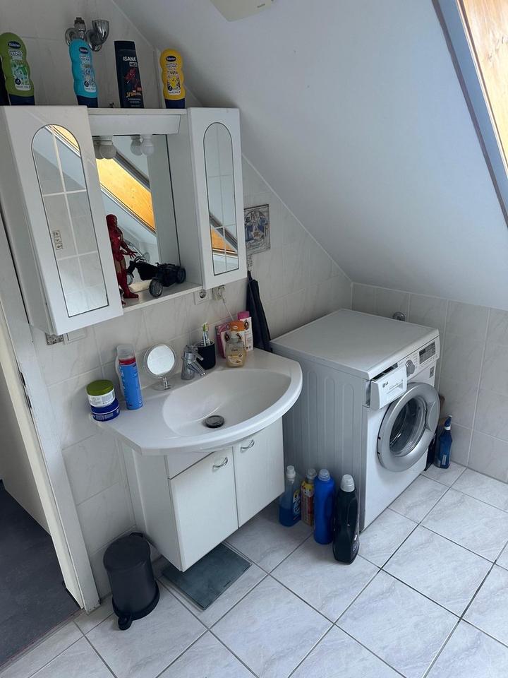 Provisionsfreie Vollmöblierte Maisonette Wohnung + 2 Stellplätze – Bild 6