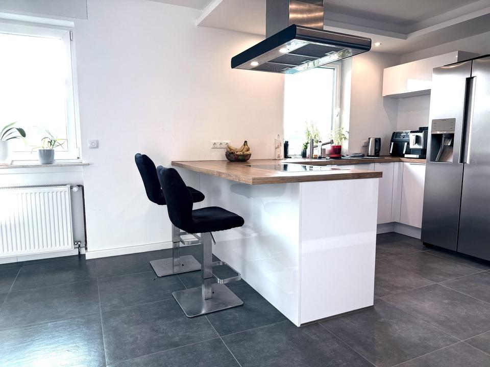 Provisionsfrei! Freistehendes Haus + Einliegerwohnung 865m Garten +Garage,Keller – Bild 3