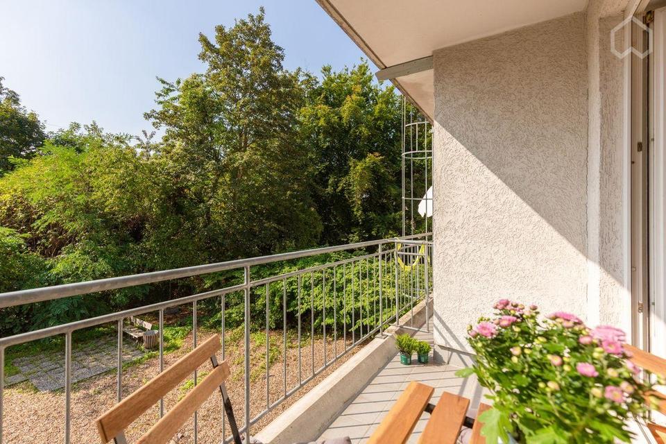 Helle Wohnung mit Balkon – Bild 7
