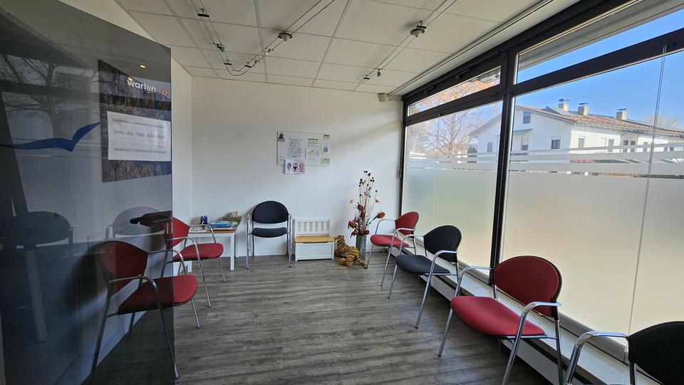 Praxis/Geschäftsräume im Erdgeschoss