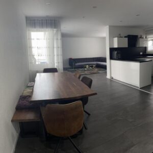 Schöne 3,5 Zimmer Wohnung in zentrale Lage