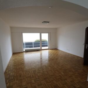 3 Zimmer Wohnung am Waldrand Balkon Stellplatz Einbauküche