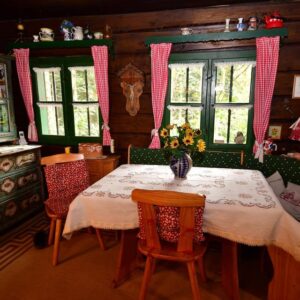 |Alleinlage|Naturjuwel am Hirschenstein|Hütte mit Sauna|Solaranlage|Telefon|Waldbestand|