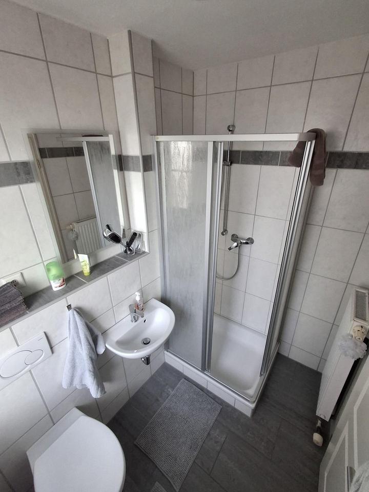 Nahe Ostsee: Gepflegte Doppelhaushälfte mit Kamin, Sauna und Doppelcarport – Bild 8