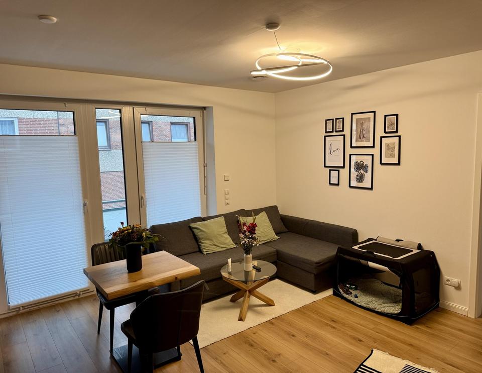 Moderne 2-Zimmer-Neubauwohnung mit Balkon & Tiefgarage in zentraler Lage von Pinneberg – Bild 4