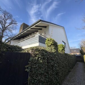 Großzügige Doppelhaushälfte in bester und sehr ruhiger Lage von Hamburg-Volksdorf