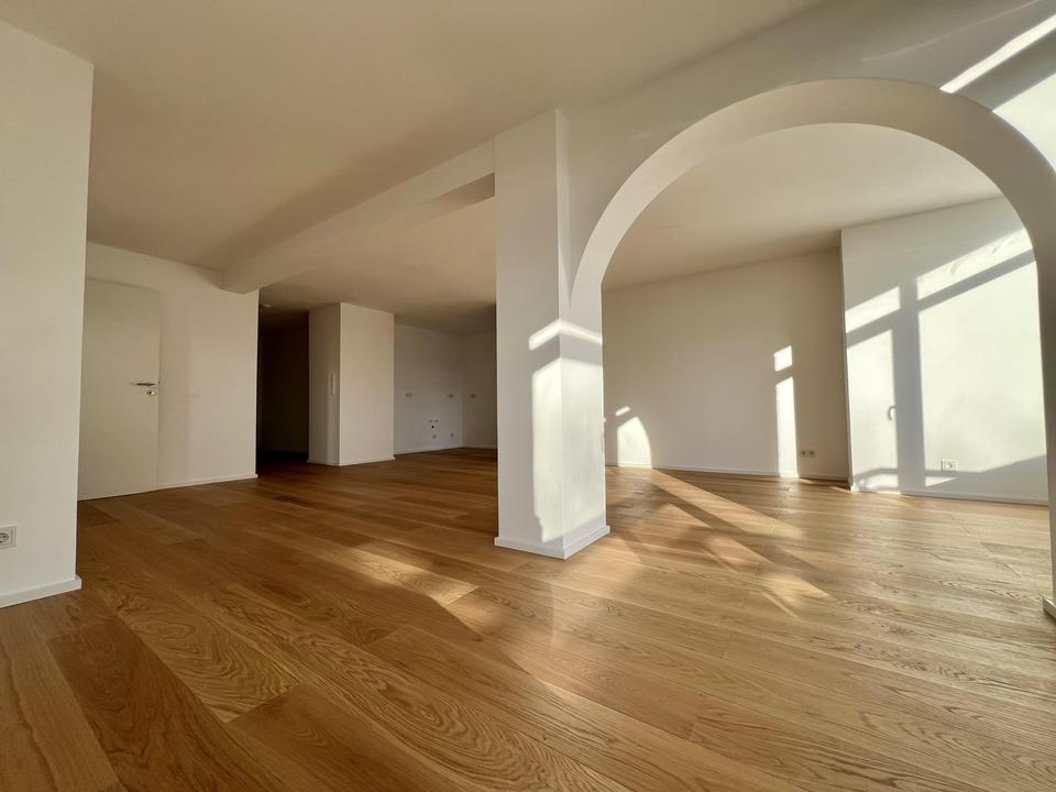 Sonniges Penthouse mit 3 traumhaften Terrassen | kernsaniert | provisionsfrei – Bild 9