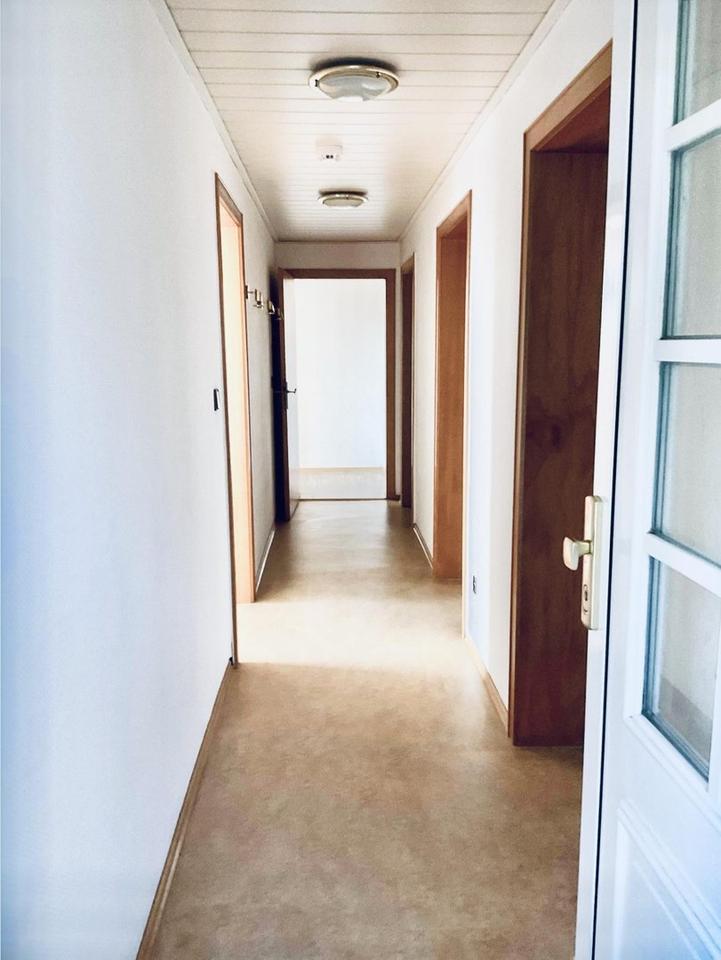 Große 3-Zimmerwohnung mit traumhaftem Ausblick in Alfelder Bestlage – Bild 2