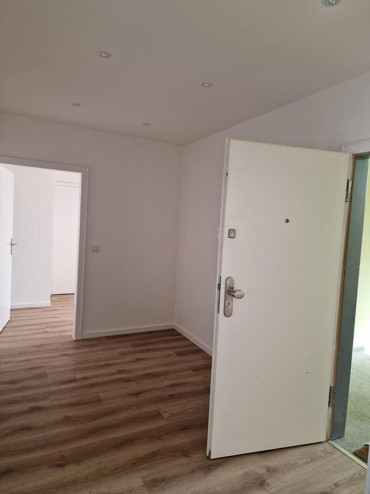 Großzügige 5-Zimmer-Wohnung in der ruhigen Arndtstraße im beliebten Kaiserstraßenviertel – Bild 14