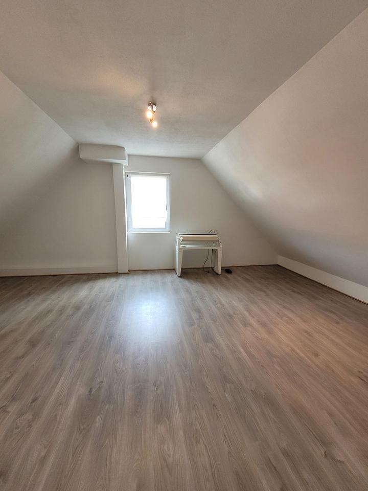 Großzügiges Energiesparsames Zweifamilienhaus – Bild 21